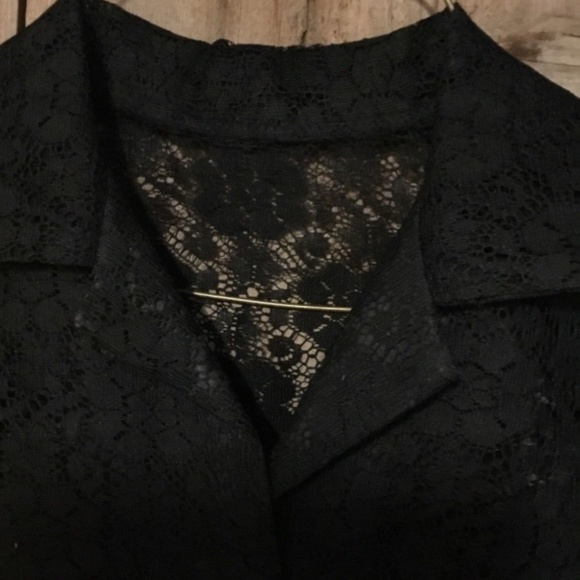 Vintage Black Lace Womans Blouse size med/lg - Picture 3 of 8